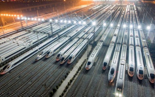 日本要破防了！中国氢能列车试跑成功，加氢10分钟可续航1000公里