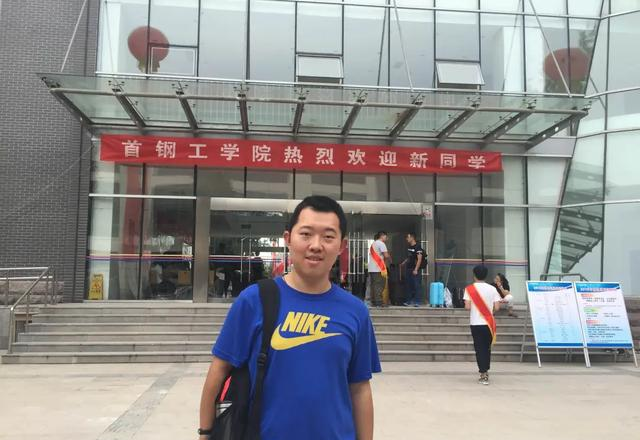 稳定工作6年！自闭症儿子最近签下无固定期限合同，我铺路28年