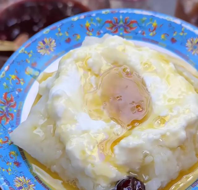 天山下的优美牧场、亚心之都——史上最全新疆乌鲁木齐旅游攻略