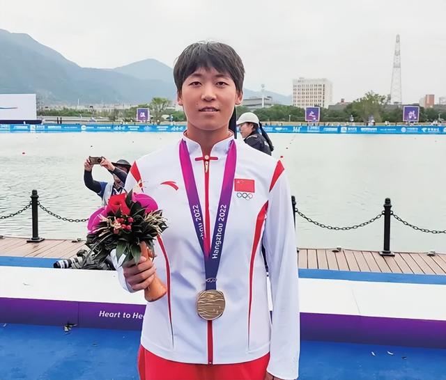 “遗憾一词	，又何尝不是客气而知分寸的语言包装？”