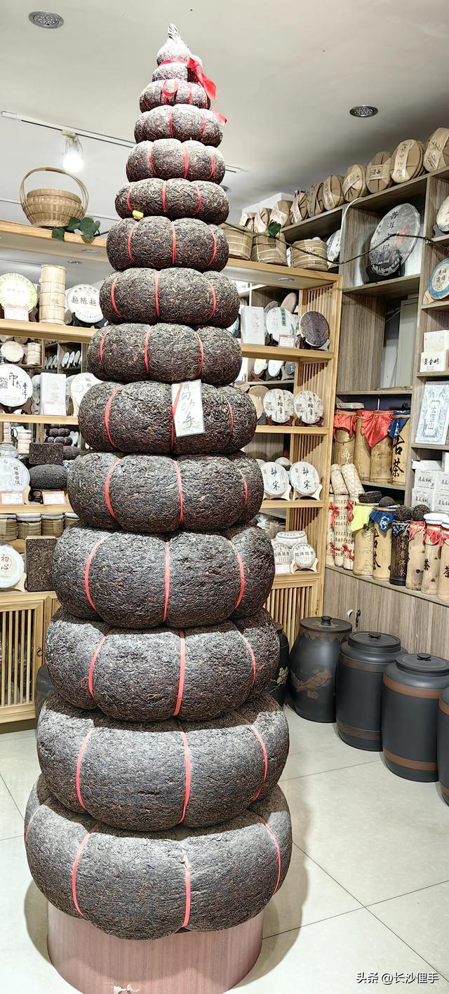柴米油盐调味诗与远方，抚仙湖那一抹红
