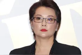 事实证明，当初被嘲“疯女人”的袁立，才是真的“人间清醒”图片
