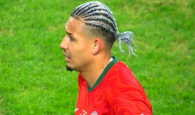 悲喜两重天！国安3-0河南	、足协杯第5冠：全队激动庆祝 河南队失落