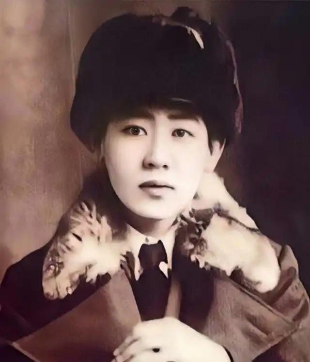伊朗揪出内鬼了，比川岛芳子狠十倍！睡遍120名高官套情报​​