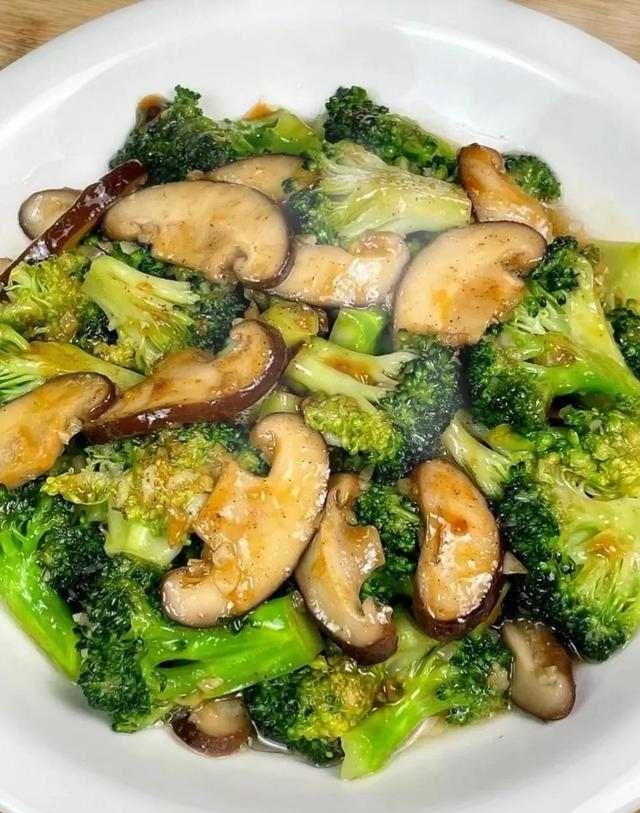 冬天是孩子养骨期，多安排这9道养骨菜，强骨骼，促生长，助长个