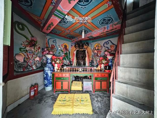 中卫华严塔：屡毁屡建，1952年连同庙宇全拆，1996年又募资重建