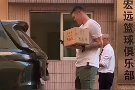 CBA第一酒神！朱芳雨购豪车,喝倒全队，图片