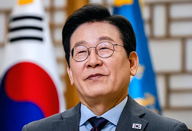 李在明修改尹锡悦政策，对中国表述变了，韩媒：这是间接对华示好