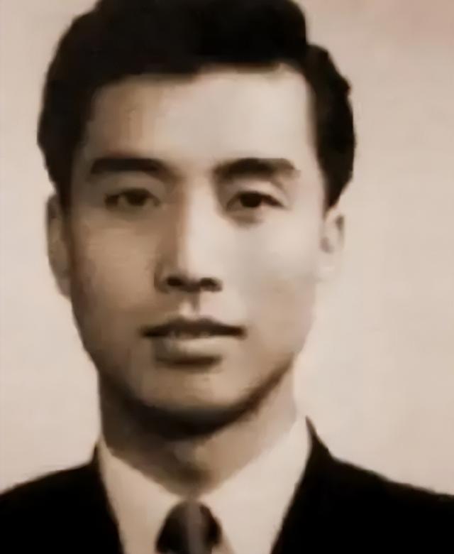 钱再多有什么用？87岁李双江一家4口的现状，给所有男人提了个醒