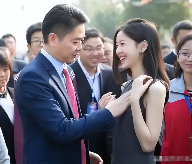 婚变风波48小时后，刘强东不再沉默，坦言“在老婆面前没了自信”