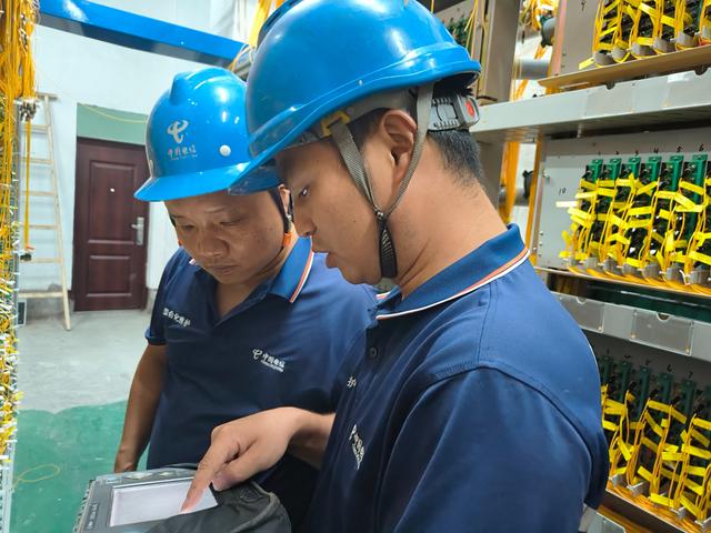 机房守护，默默前行