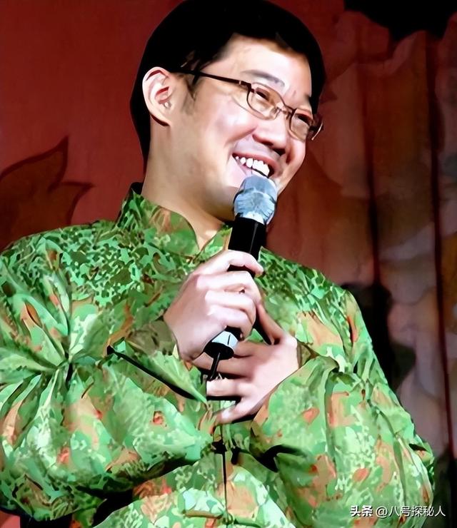 16年前，他把黄家驹念成黄家“狗”，自以为幽默，却意外断送前程