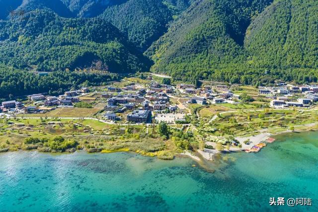 惊艳!曾经只有三户人家的小村子,悄然蜕变成泸沽湖畔的莫奈花园