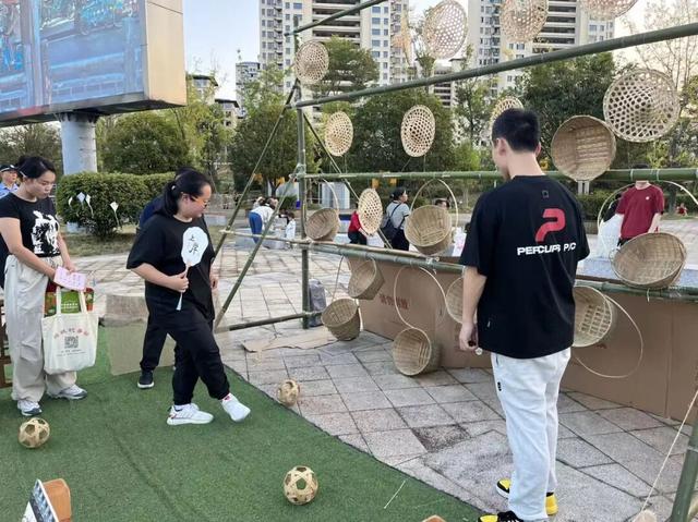 国庆“趣”遵义 │ 赏烟花、听音乐、品美食、玩闯关、忆国风，去新蒲，过中秋！
