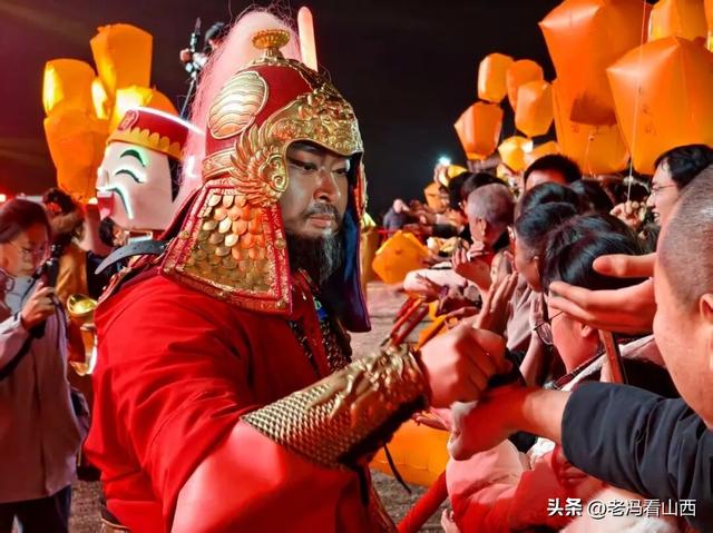 地道中国年最后1天，张壁古堡赠灯庆元宵！