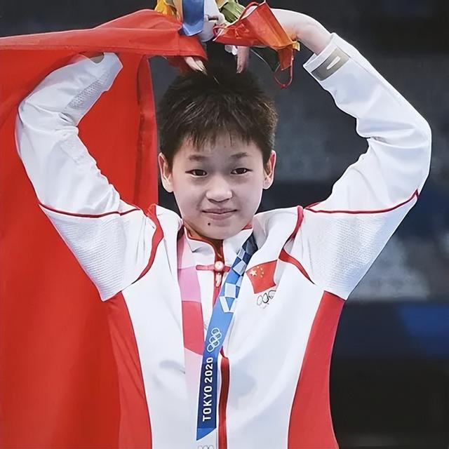 复出夺冠仅2天，央视对全红婵用了特殊称呼，评论区的风向又变了