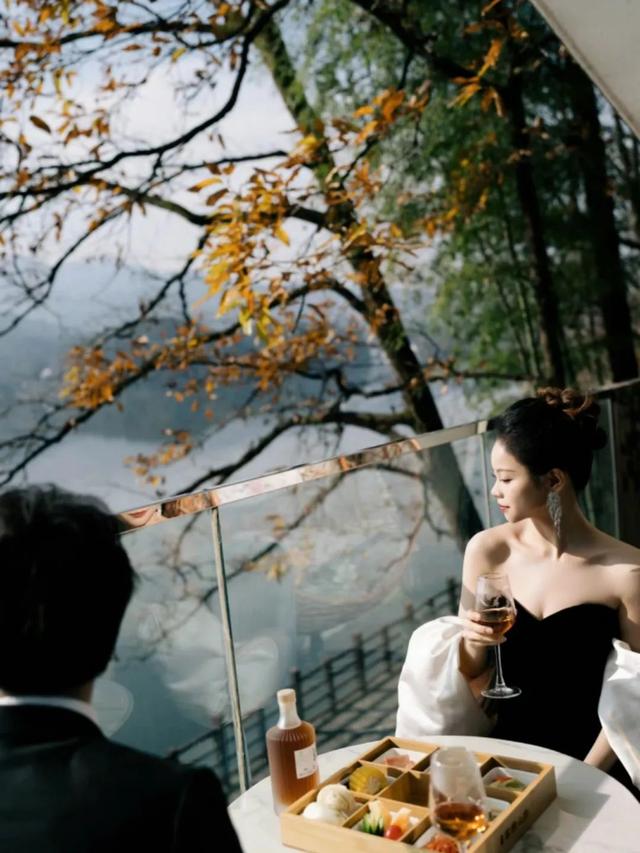 七夕孤岛计划：躲进680亩湖山，做一日神仙眷侣→