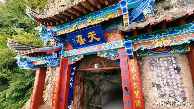 滇中一佳境！西山龙门凭 “奇绝险幽” 传 “身价百倍”