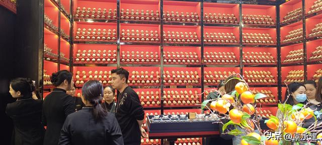 续游武汉江汉路步行街