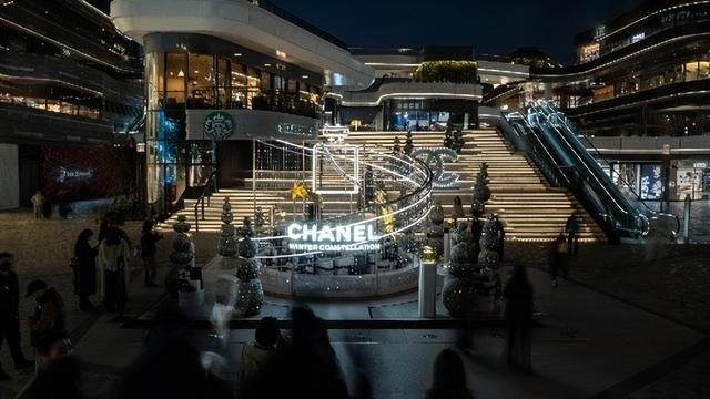 前滩太古里“Let’s Cherish Well璀璨好生活”