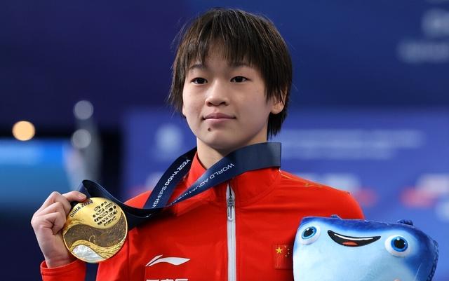 全红婵夺冠还不到4天，恶心的一幕便出现了，人民日报发文力挺