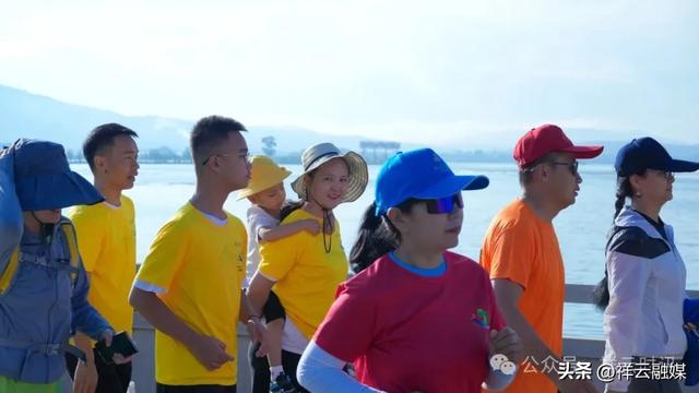 祥云:700余名徒步爱好者共赴青春之约