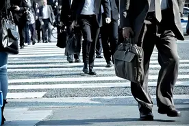 对等原则！台湾劳动力短缺严重，为何不开放大陆劳工来台工作图片