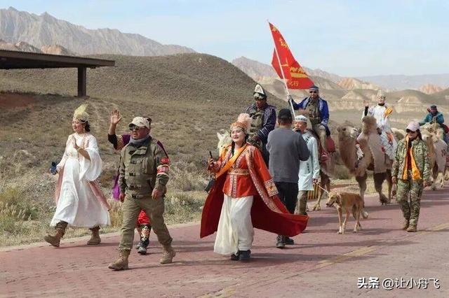 东天山骆驼队来洛阳是“流量网红”还是“文化传播”呢？