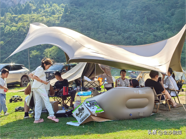 【秋日黔行·养在贵州】国庆露营新体验：化觉乌江畔成热门打卡地