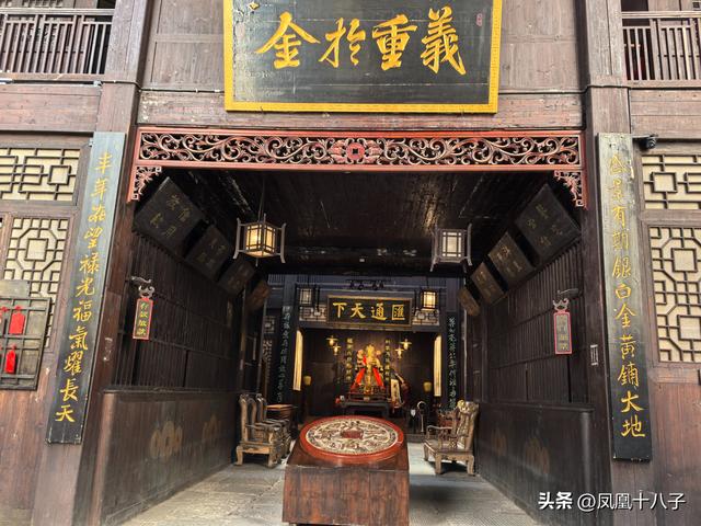 一个包袱一把伞来到洪江当老板（走进怀化洪江古商城）