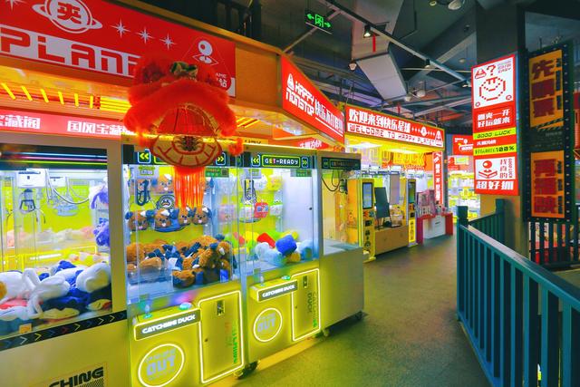 云南曲靖有一处国风市集，看复古国潮，重返胶片流转的黄金年代