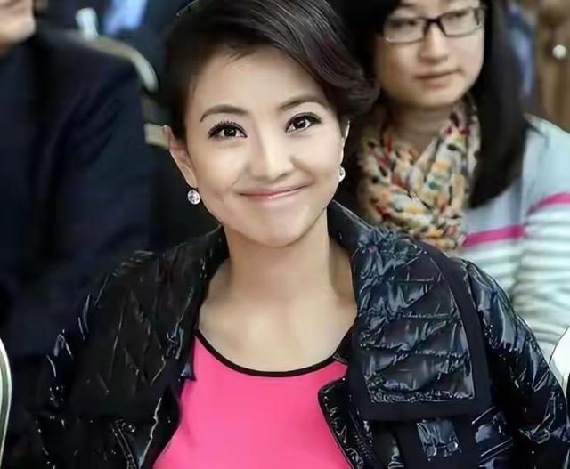 她和撒贝宁同居多年，却转身投入富豪怀抱	，没想到现在竟沦落至此