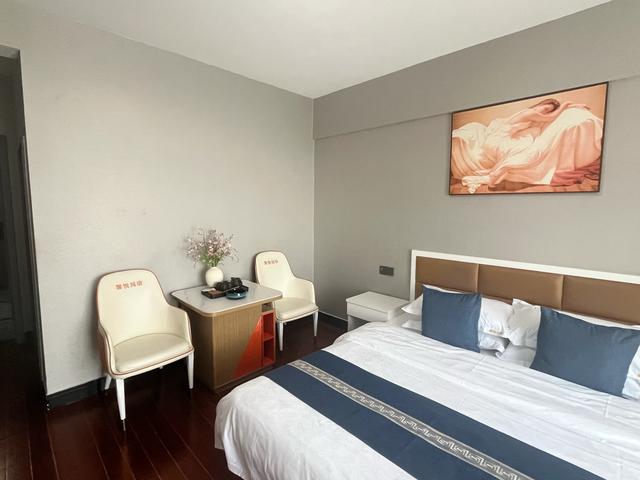 退休夫妻自驾霞浦之小皓沙滩、三沙光影、花竹村、东壁村看晚霞