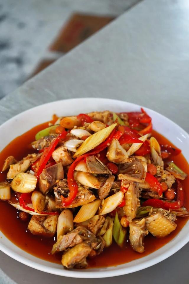 成都：打白酒下馆子，逛简阳石桥百年老街