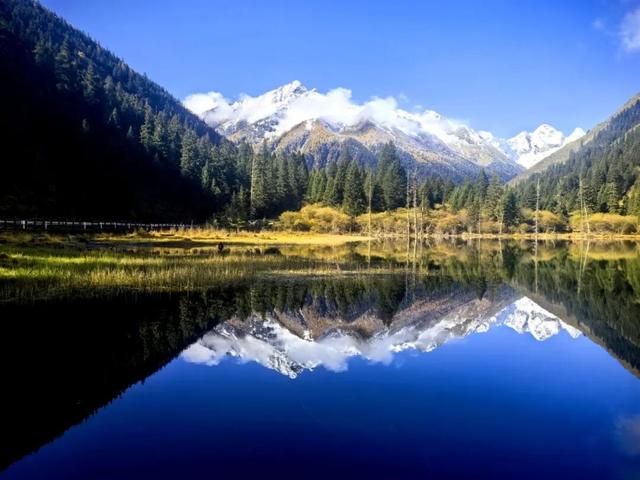 别再等！达古秋冬双景已上线，从彩林穿越到雪域