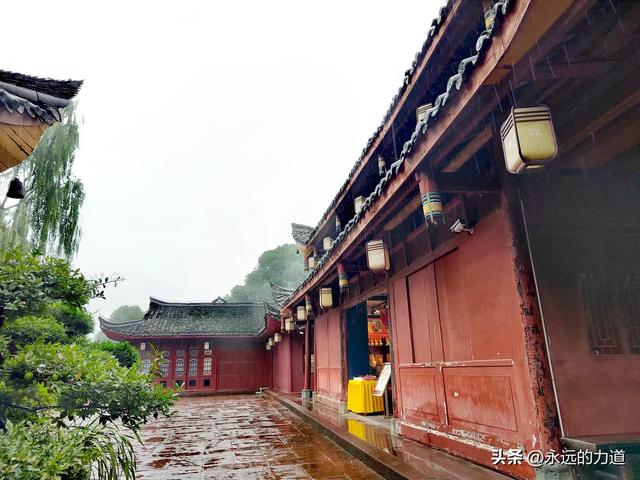 峨眉山万年寺， 白水秋风 圣寿万年