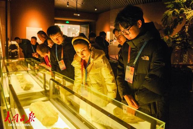 2025“世界电视日”中国电视大会系列活动之“百家电视台主播看大同”走进市博物馆