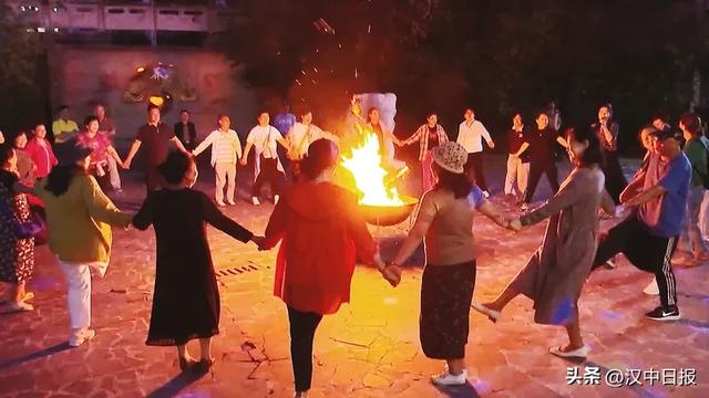 1273万人次!汉中靠什么圈粉银发族?