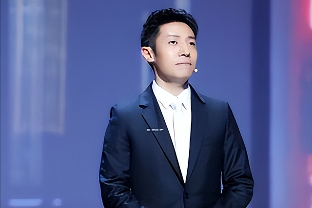 她和撒贝宁同居多年，却转身投入富豪怀抱，没想到现在竟沦落至此