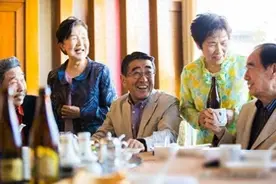 60多岁的小姨和姨夫闹着要离婚，我们也没法劝。图片