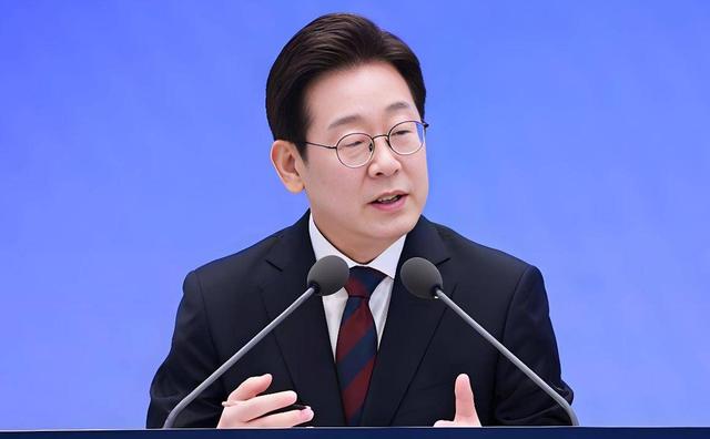 韩国突然补刀！访华回去的李在明，跟随中国铁拳	，或重启去日本化