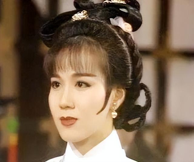 夫妻俩为了不变老，坚持31年不吃肉不生子，如今59岁近照不敢认