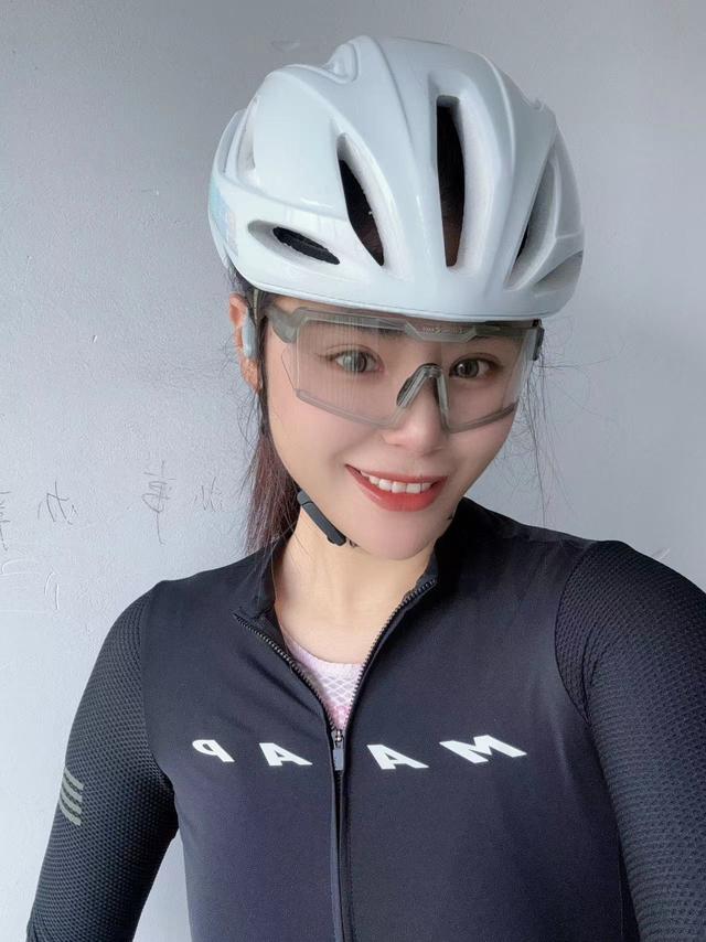 公路车这个圈子已经魔幻到这种程度了！