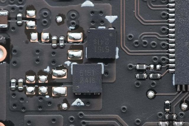 售价3999的大玩具说拆就拆！联想拯救者Legion Go S游戏掌机拆解