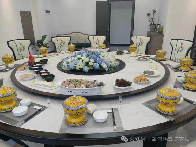 2025汉中秦岭熊猫音乐嗨唱季 | 佛坪稻田音乐季即将开演！内附旅游攻略，快码住→