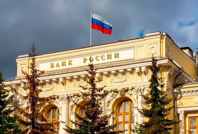 不得不服俄罗斯！油轮被抓后	，榛树高超连夜报复，10马赫警告美国