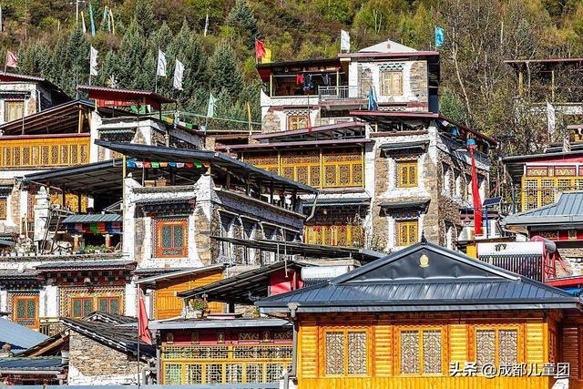 成都不远！这三个地方的红叶，美得很超过！