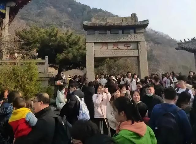 两个菜844元，四家店三鬼秤，游客：张家界，我再也不来了！