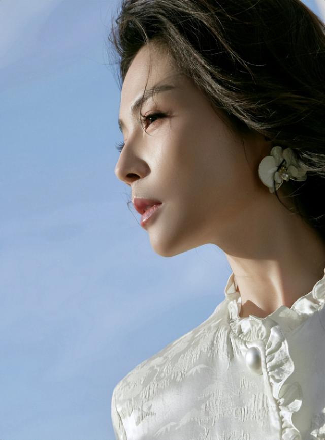 钱再多有什么用？刘涛如今的现状，给所有45岁以上女性提了个醒