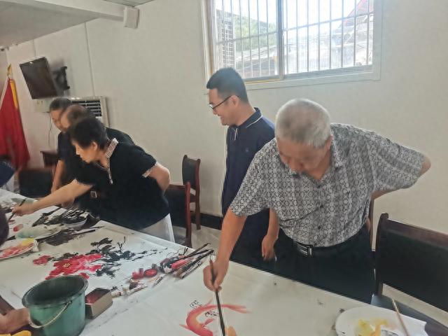 书画名家捐赠墨宝 助力乡村文化建设